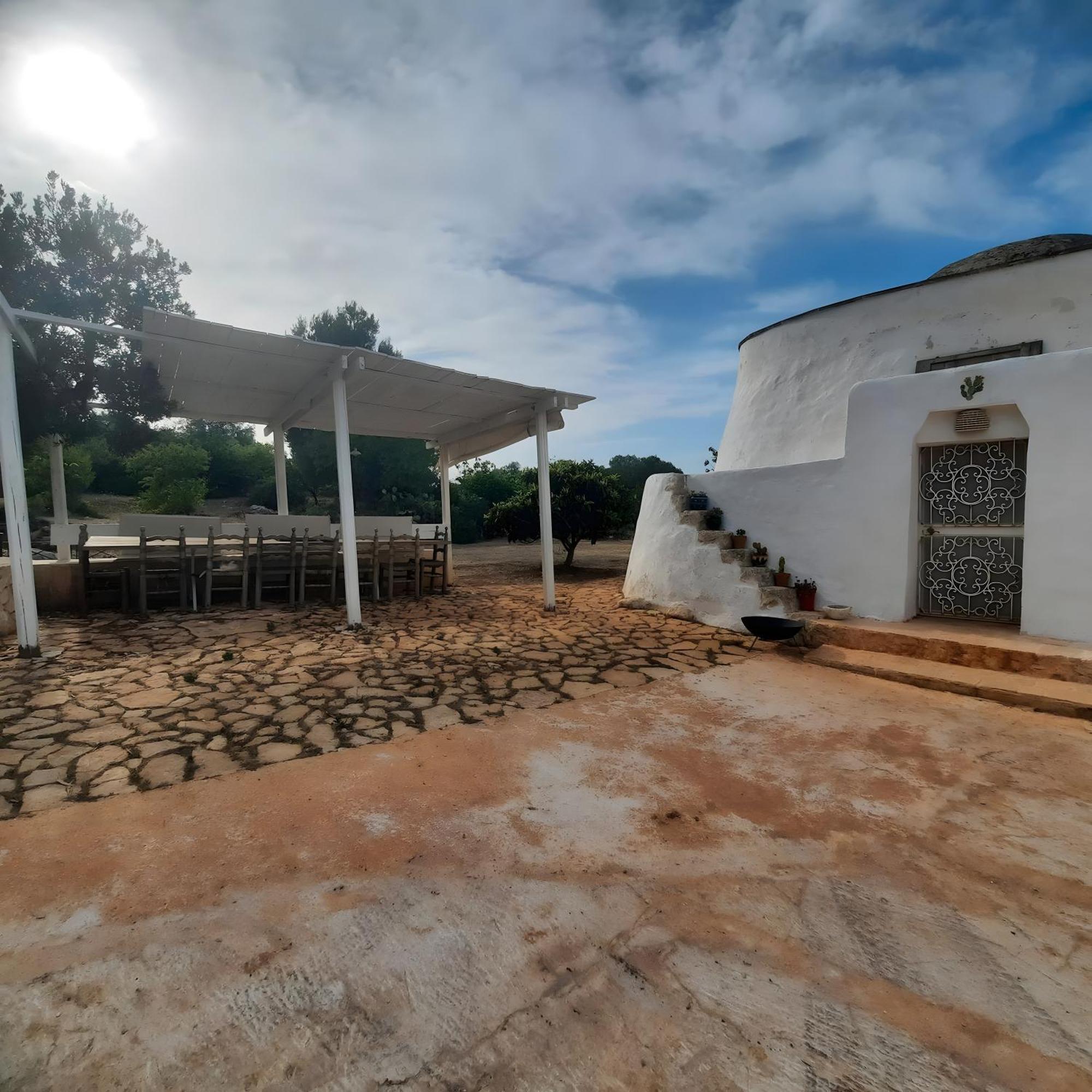 Trullo Vista Villa Ostuni Exterior photo